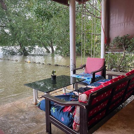 Se'sun Amphawa Hotel Exterior foto