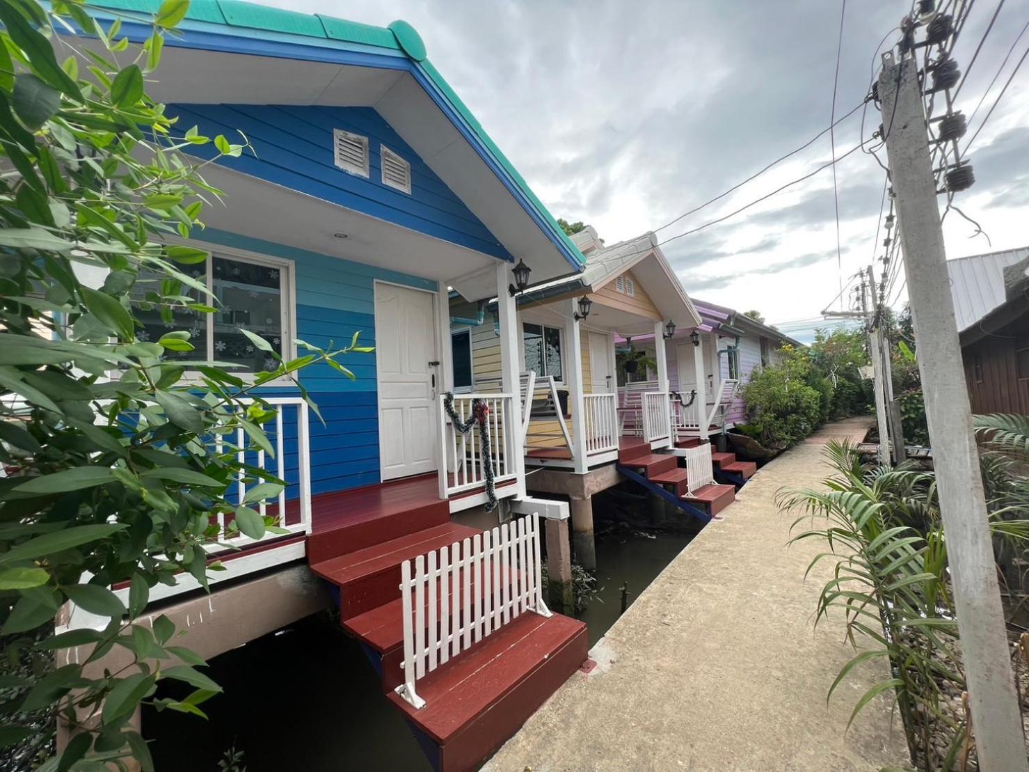 Se'sun Amphawa Hotel Exterior foto