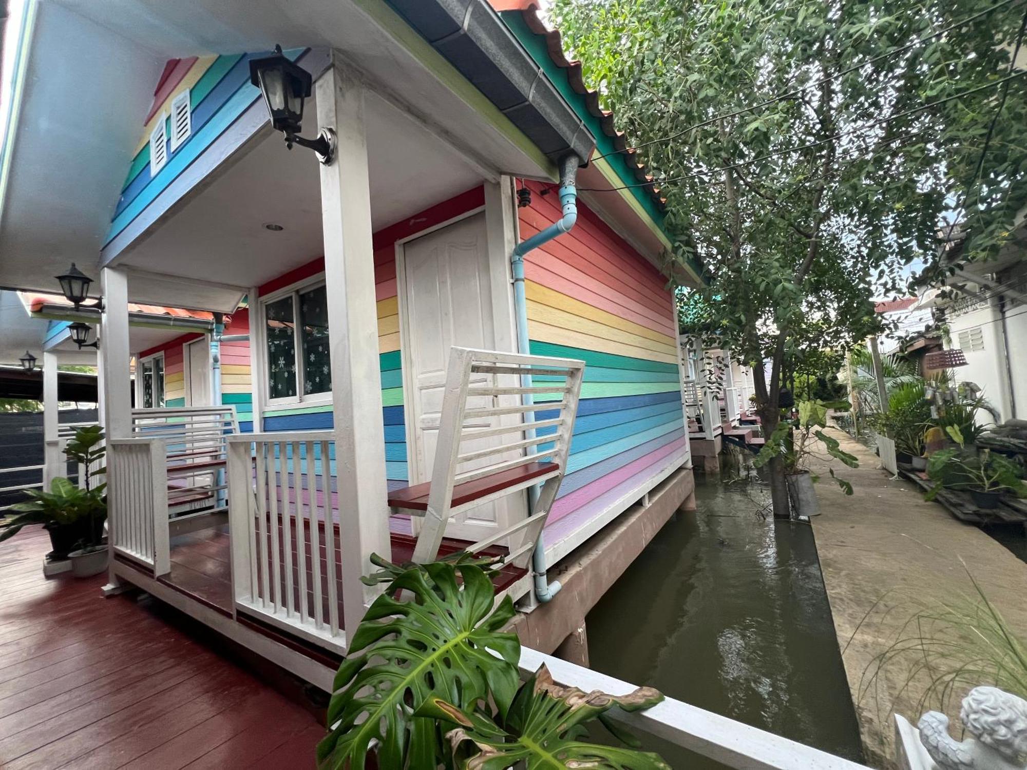 Se'sun Amphawa Hotel Exterior foto