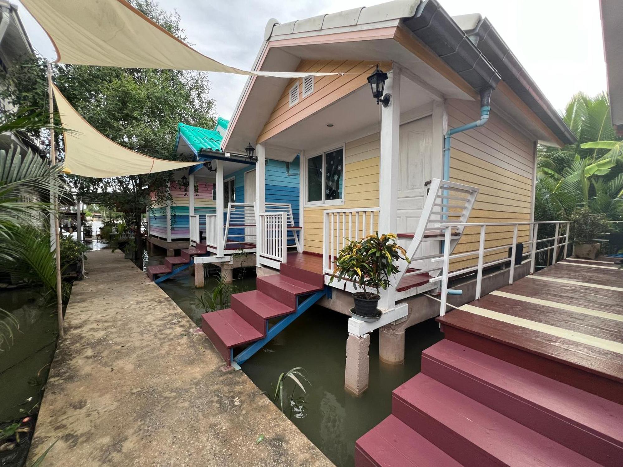 Se'sun Amphawa Hotel Exterior foto