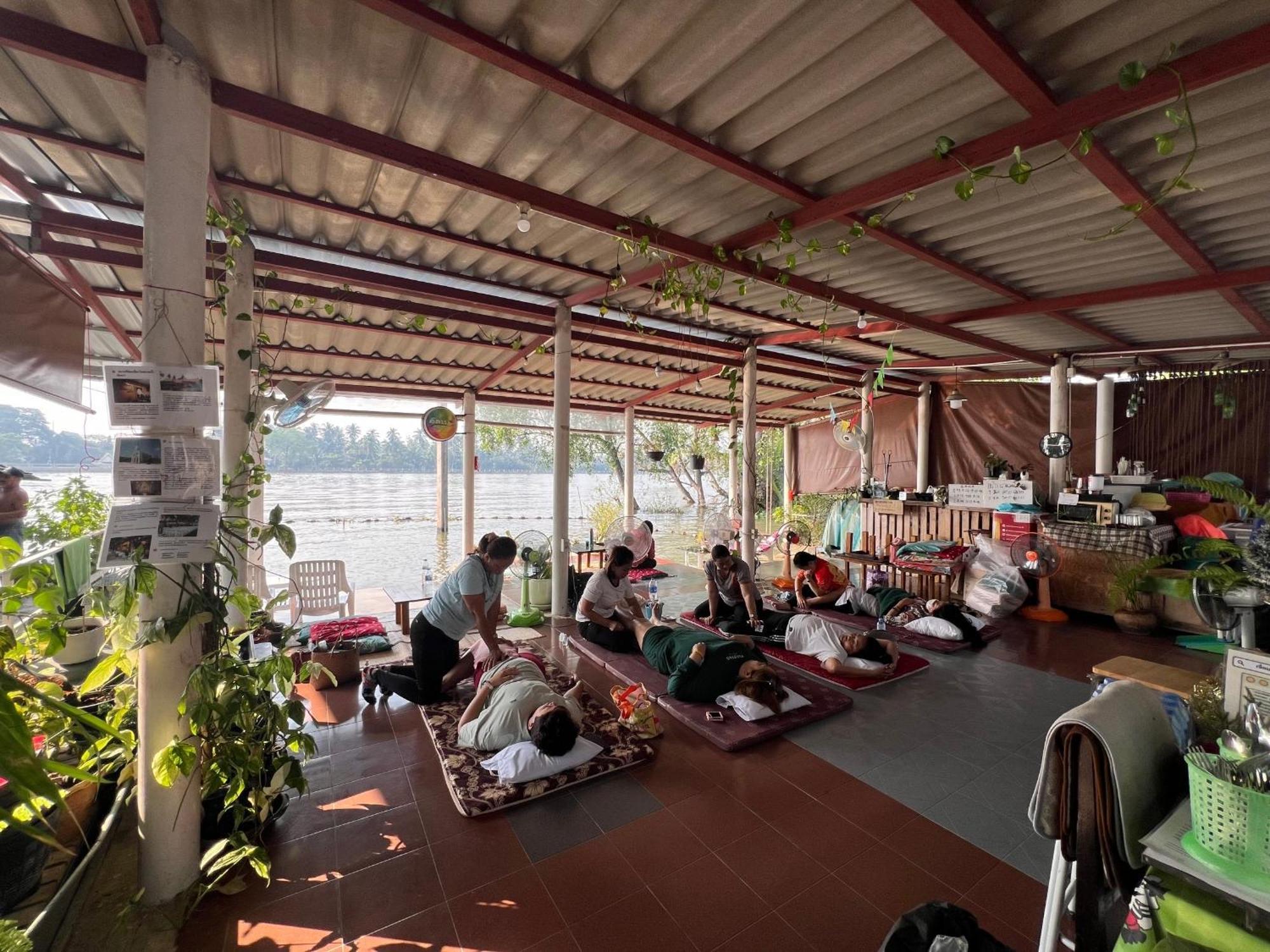 Se'sun Amphawa Hotel Exterior foto